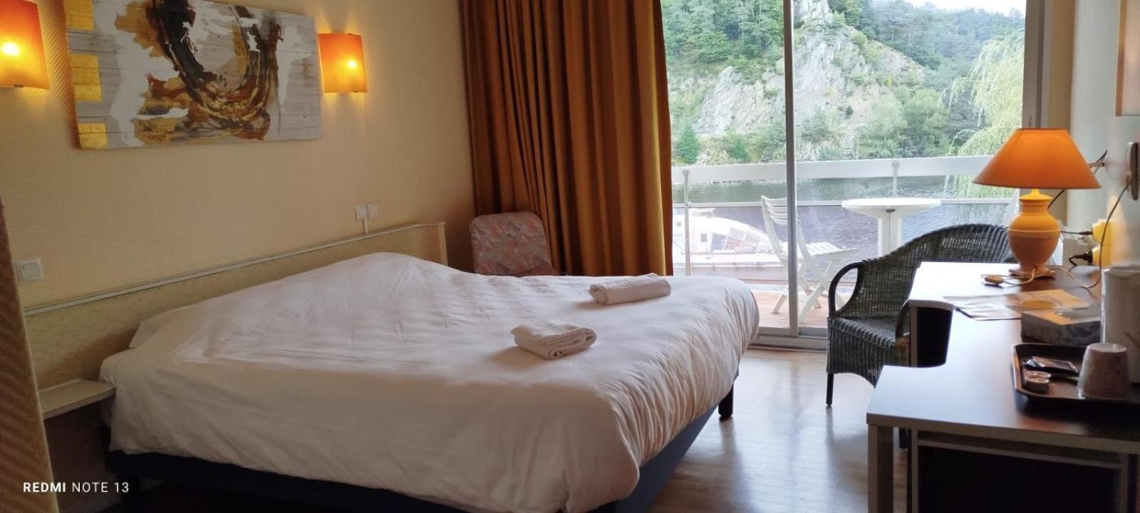 Garabit Hotel Anglards de Saint Flour Exterior foto